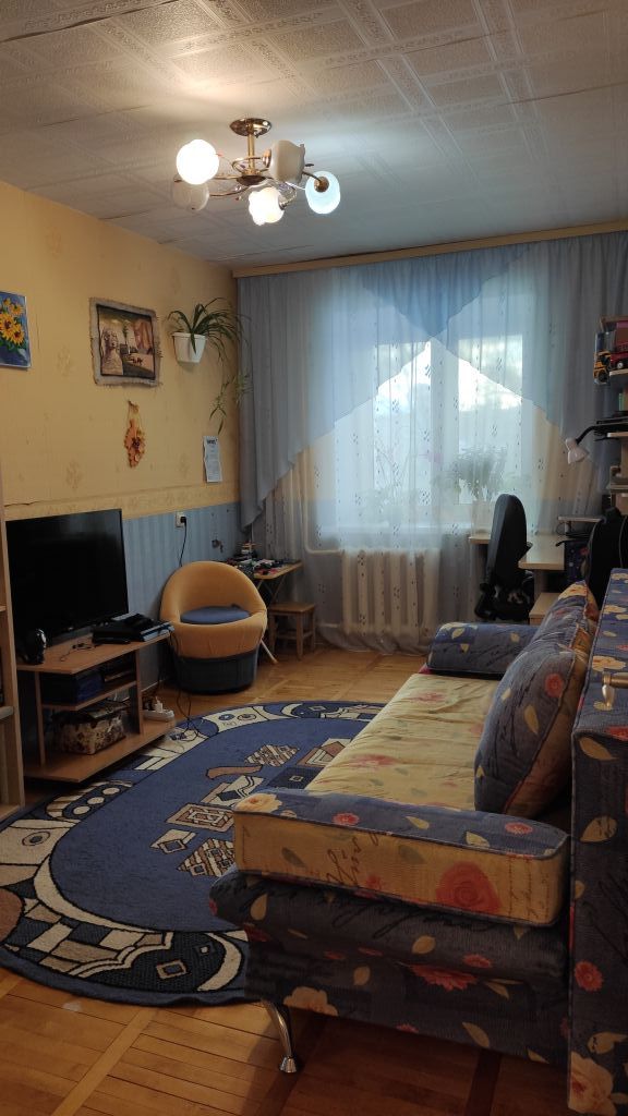 Продажа 4-комнатной квартиры, Смоленск, Твардовского ул,  20А