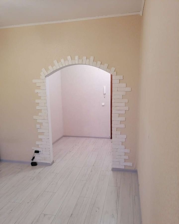 Продажа 1-комнатной квартиры, Смоленск, Колхозный пер,  15В