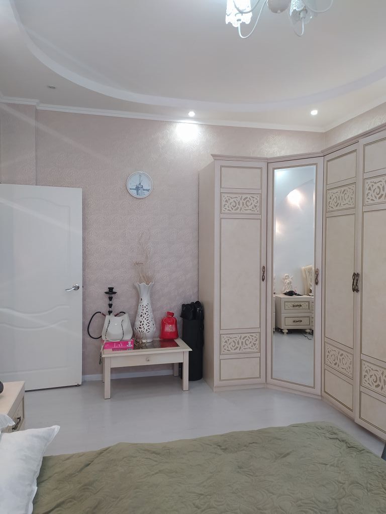 Продажа 3-комнатной квартиры, Батайск, Ленина ул,  25