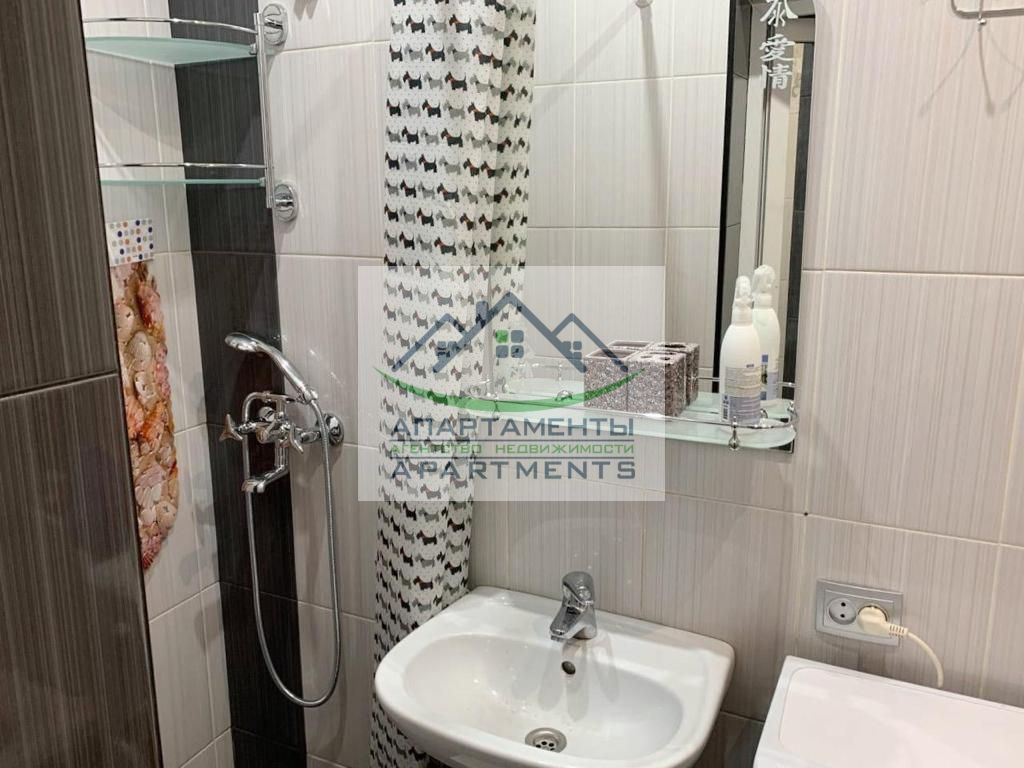 Продажа 2-комнатной квартиры, Пятигорск, Кирова пр-кт,  58