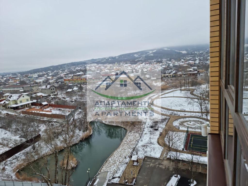 Продажа 5-комнатной квартиры, Пятигорск, Адмиральского ул,  1а