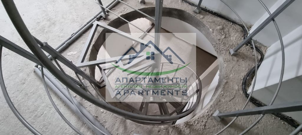 Продажа 5-комнатной квартиры, Пятигорск, Адмиральского ул,  1а