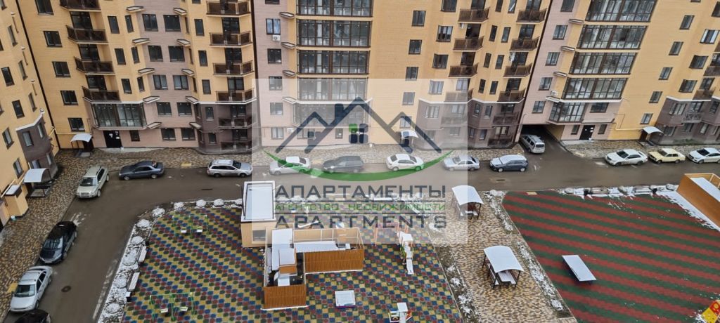 Продажа 5-комнатной квартиры, Пятигорск, Адмиральского ул,  1а