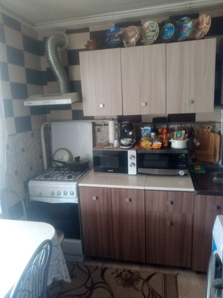 Продажа 3-комнатной квартиры, Батайск, Комарова ул,  171