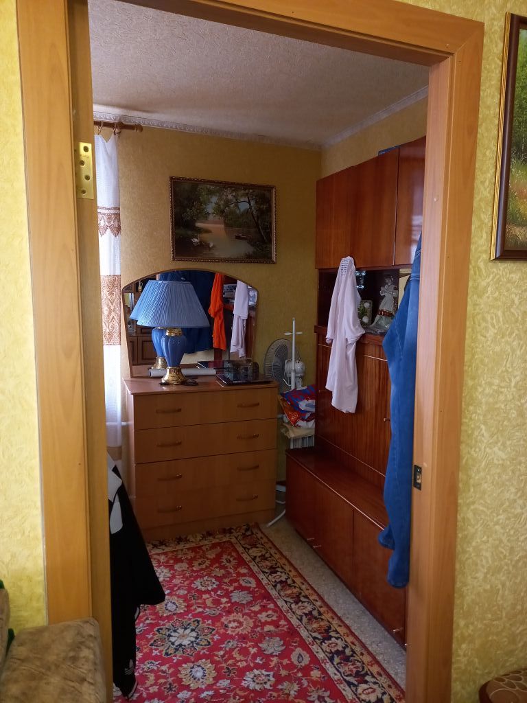 Продажа 3-комнатной квартиры, Батайск, Октябрьская ул,  138