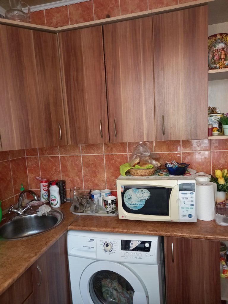 Продажа 3-комнатной квартиры, Батайск, Октябрьская ул,  138