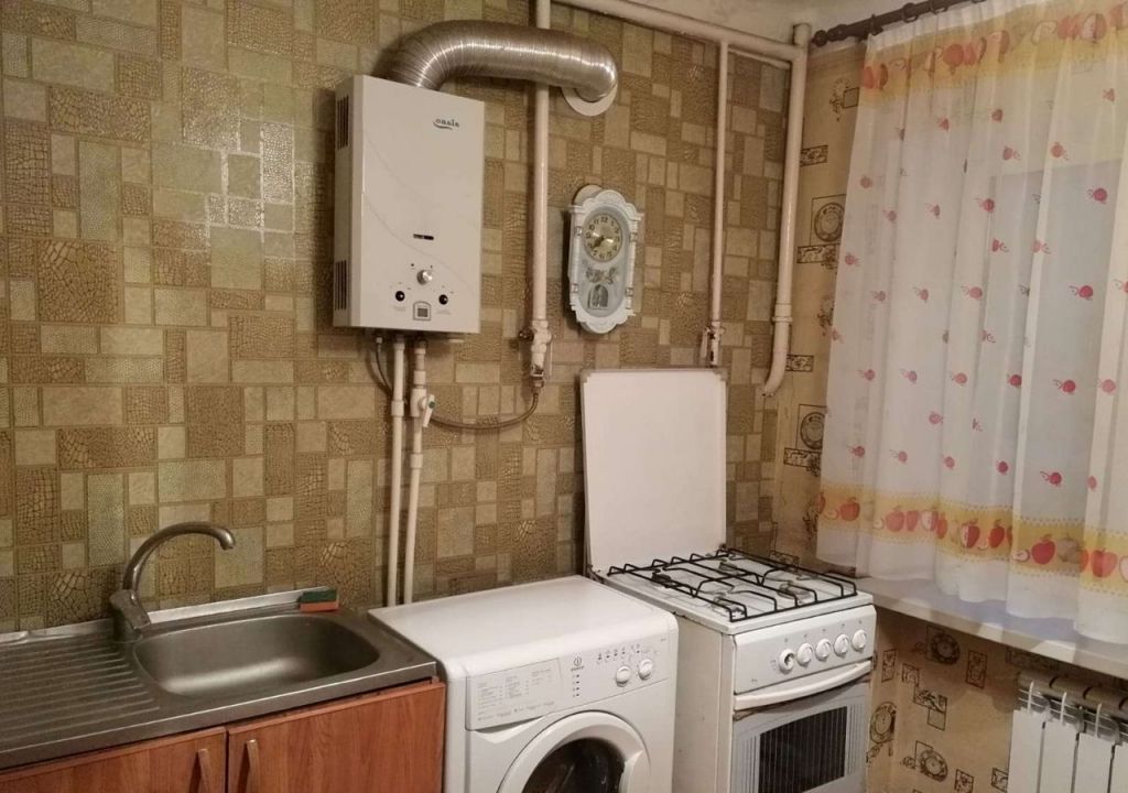 Продажа 2-комнатной квартиры, Батайск, Куйбышева ул,  146