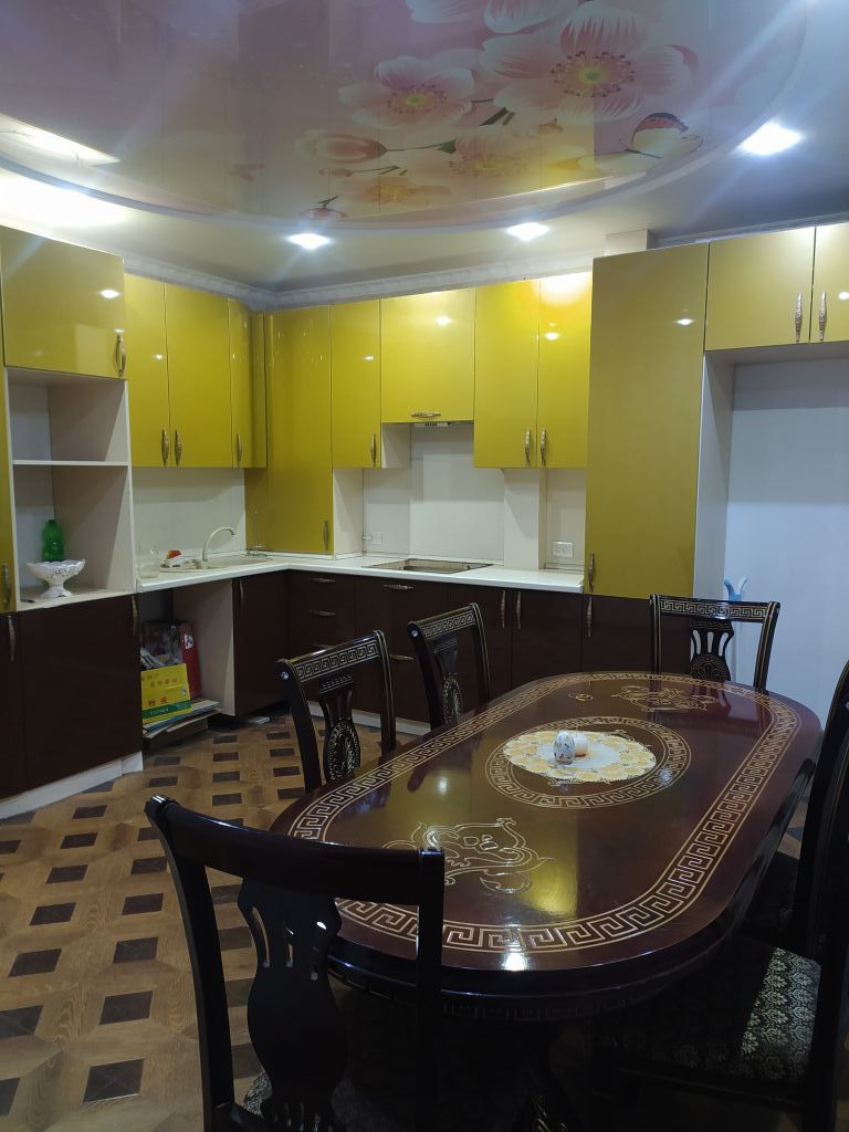 Продажа 3-комнатной квартиры, Батайск, Гастелло ул,  4б