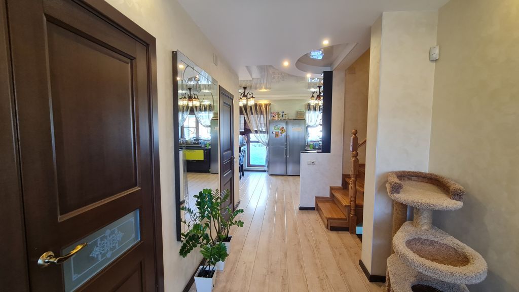 Продажа дома, 180м <sup>2</sup>, 3 сот., Кострома, Нижняя Дебря ул,  63Б