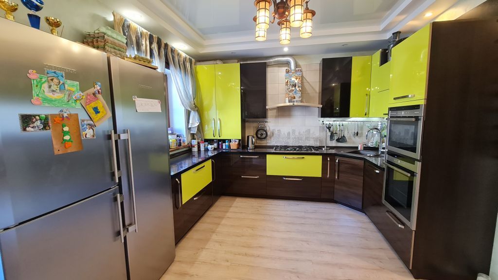 Продажа дома, 180м <sup>2</sup>, 3 сот., Кострома, Нижняя Дебря ул,  63Б