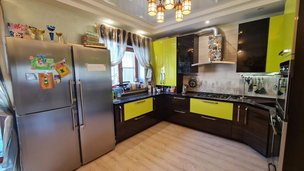 Продажа дома, 180м <sup>2</sup>, 3 сот., Кострома, Нижняя Дебря ул,  63Б