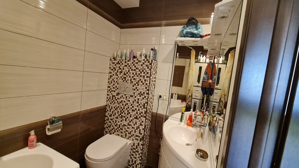 Продажа дома, 180м <sup>2</sup>, 3 сот., Кострома, Нижняя Дебря ул,  63Б