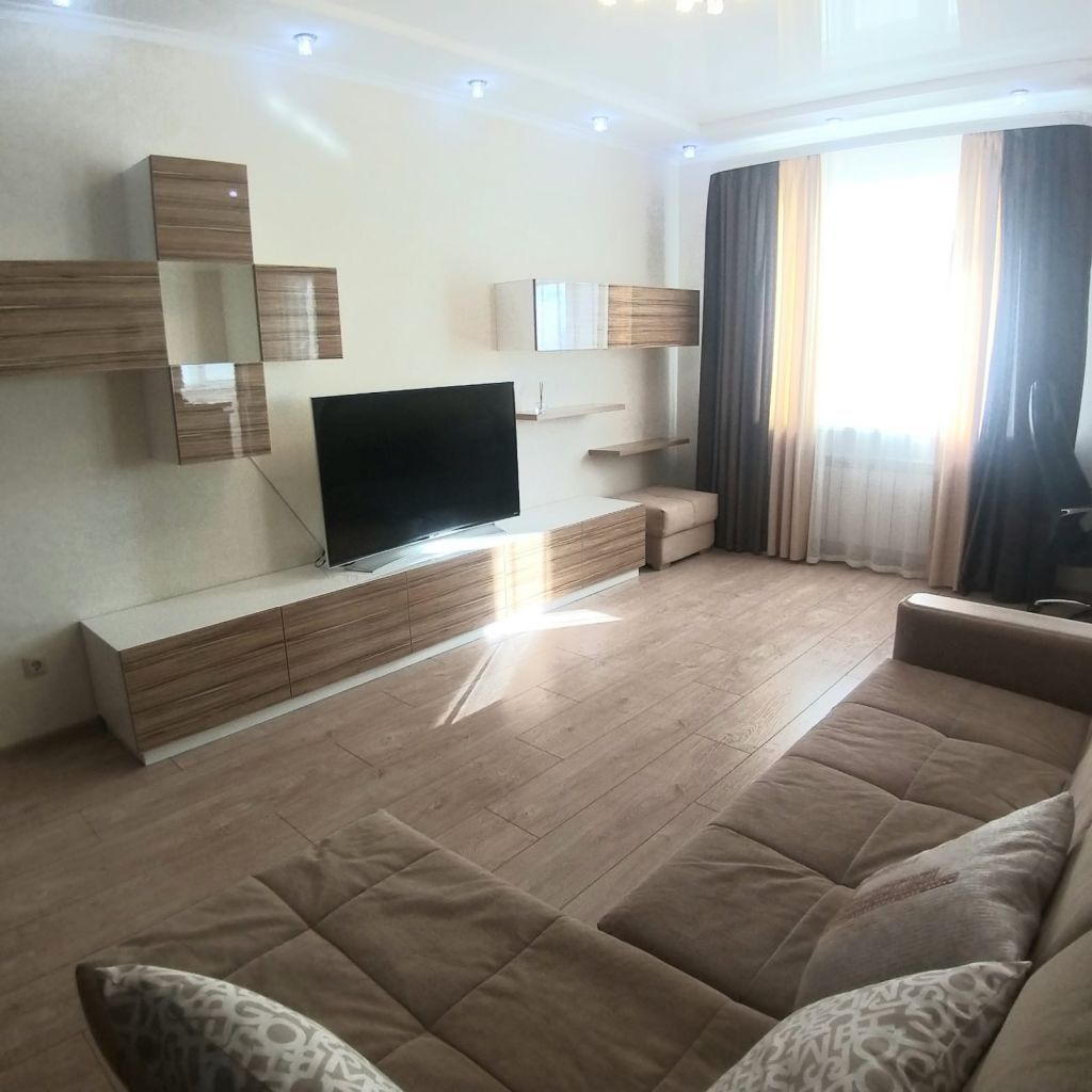 Продажа 2-комнатной квартиры, Пятигорск, Калинина пр-кт,  5к1