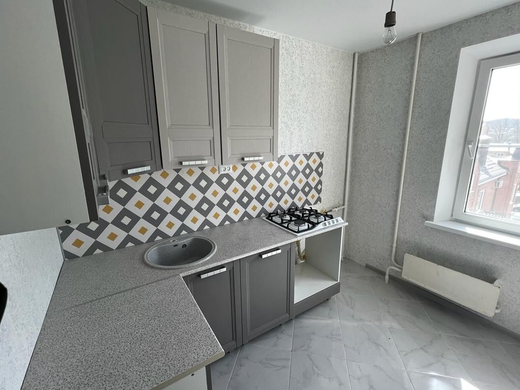 Продажа 2-комнатной квартиры, Пятигорск, Нежнова ул,  56к1