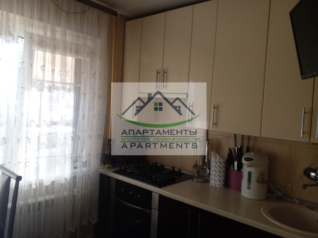 Продажа 3-комнатной квартиры, Ессентуки, Озерная ул,  8