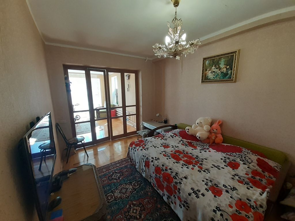 Продажа 4-комнатной квартиры, Пятигорск, Кочубея ул,  21к5