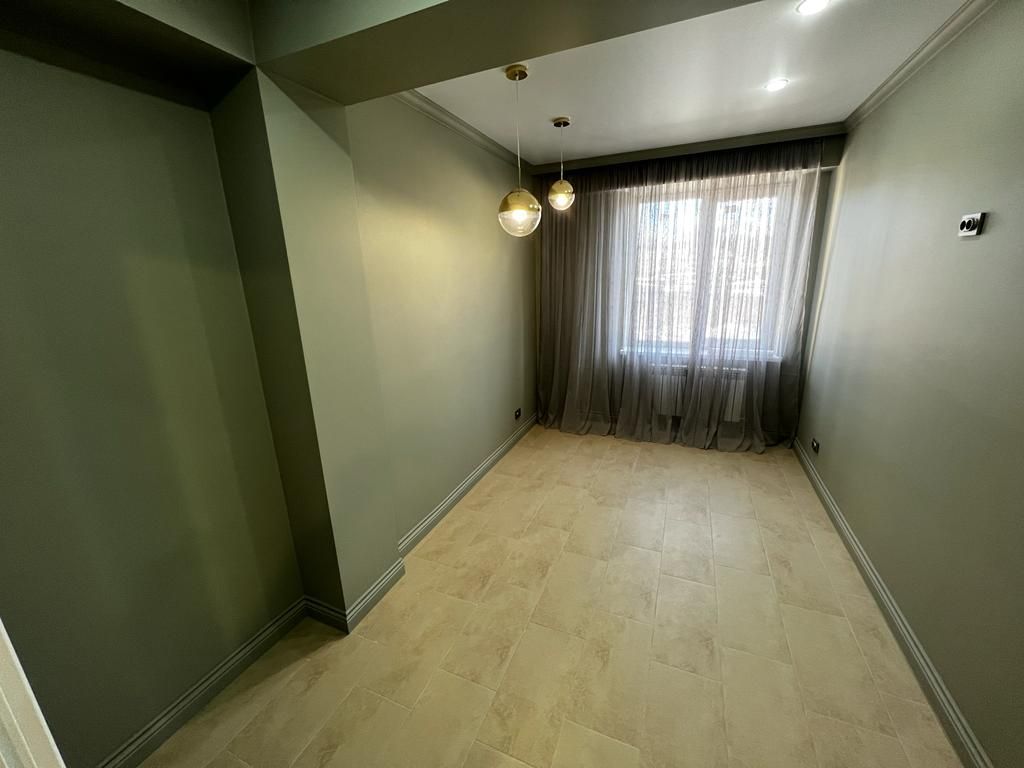 Продажа 2-комнатной квартиры, Пятигорск, Адмиральского ул,  1А