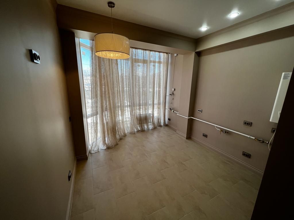 Продажа 2-комнатной квартиры, Пятигорск, Адмиральского ул,  1А