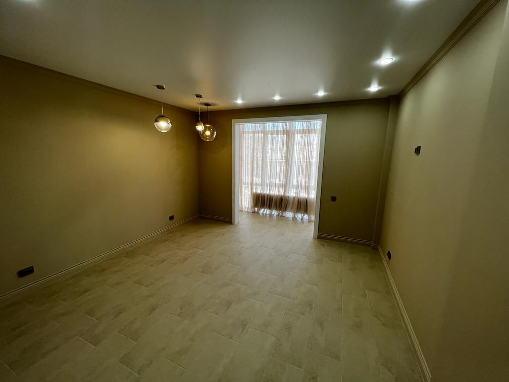 Продажа 2-комнатной квартиры, Пятигорск, Адмиральского ул,  1А