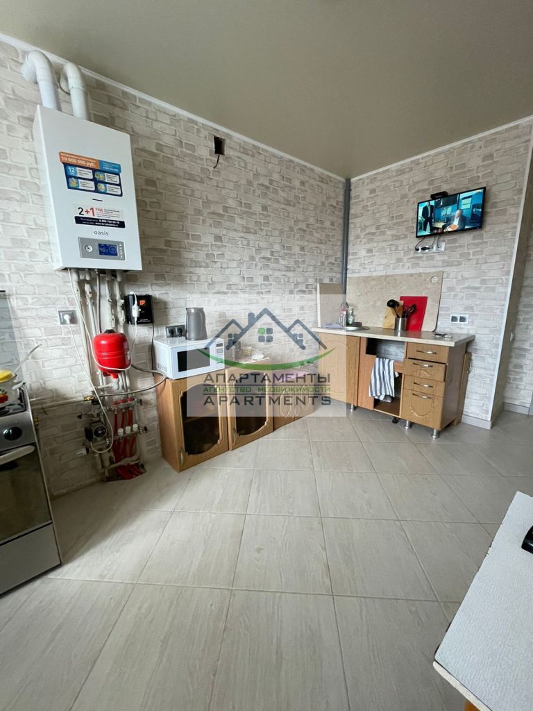 Продажа 3-комнатной квартиры, Ессентуки, Предгорная ул,  12