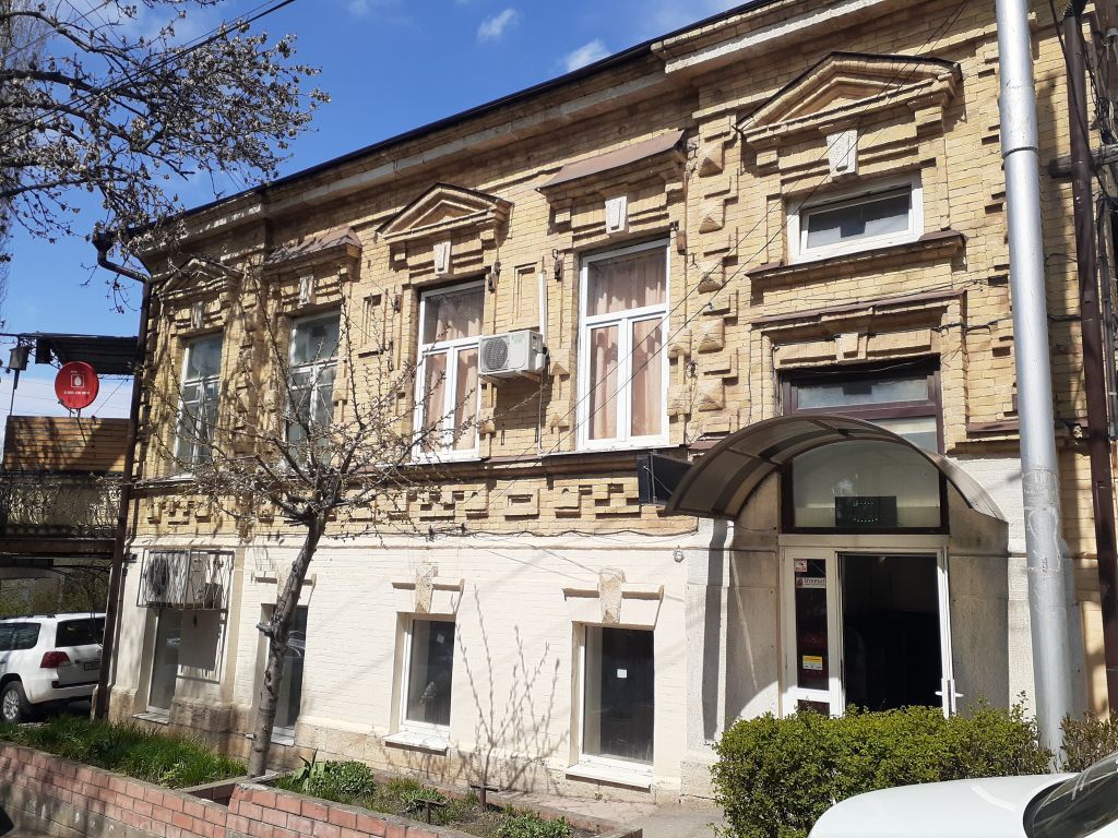 Продажа 4-комнатной квартиры, Пятигорск, Мира ул,  12