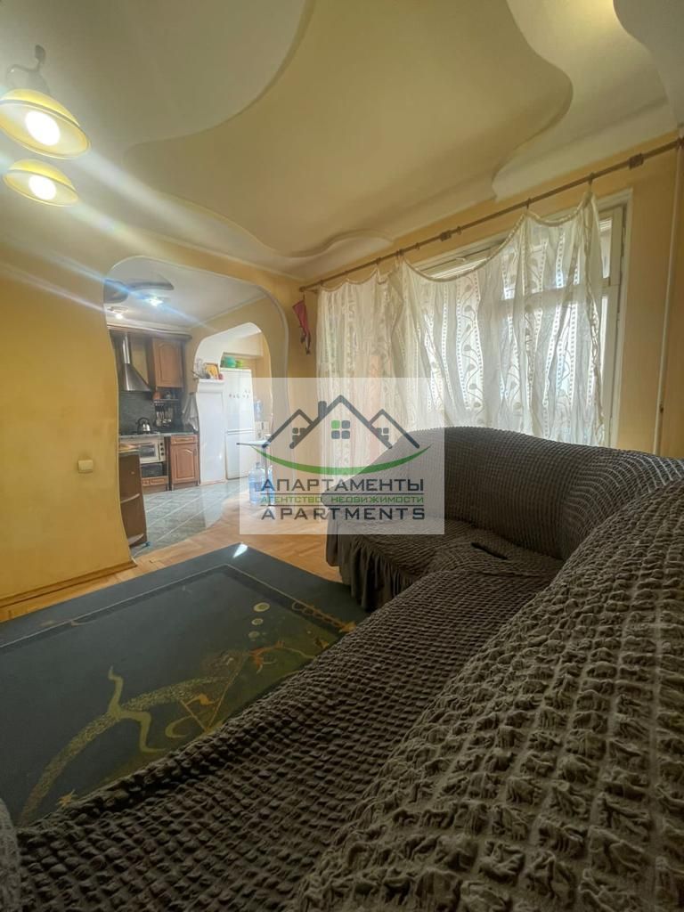 Продажа 4-комнатной квартиры, Пятигорск, Адмиральского ул,  8к1