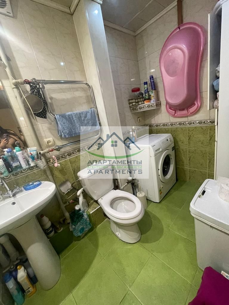 Продажа 4-комнатной квартиры, Пятигорск, Адмиральского ул,  8к1