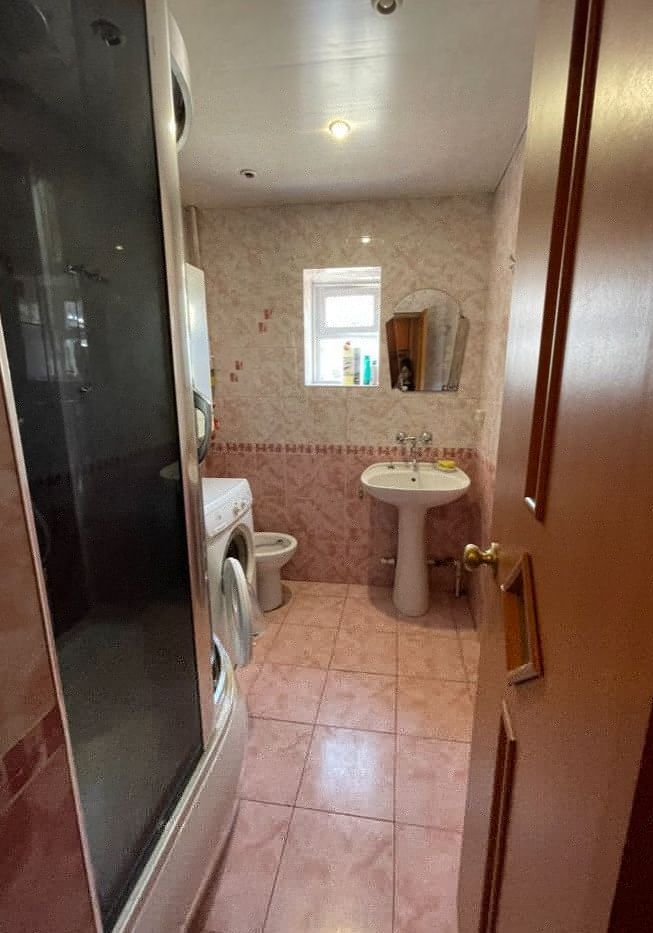 Продажа 4-комнатной квартиры, Пятигорск, Октябрьская ул,  28