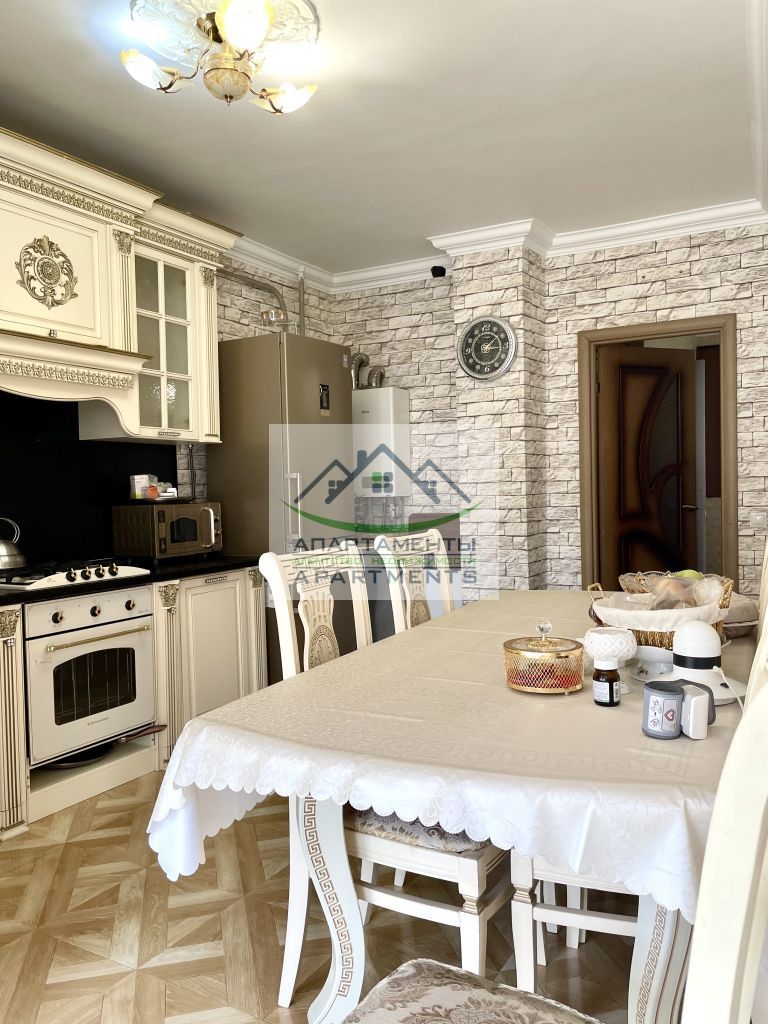 Продажа 2-комнатной квартиры, Пятигорск, Оранжерейная ул,  22к2