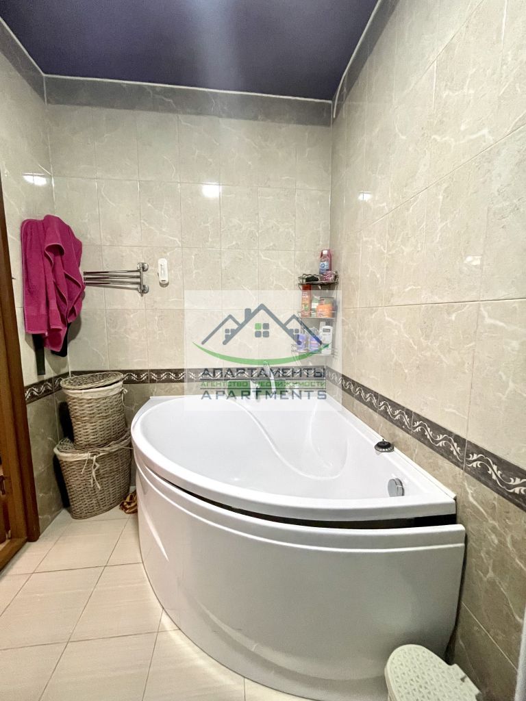 Продажа 2-комнатной квартиры, Пятигорск, Оранжерейная ул,  22к2