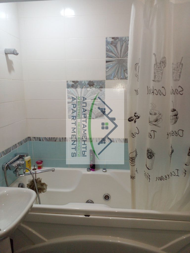 Продажа 3-комнатной квартиры, Ессентуки, Маяковского ул,  25/1