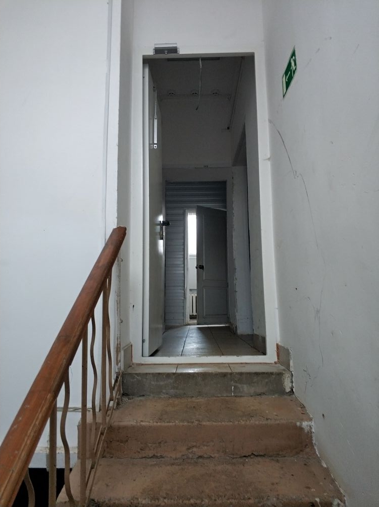 Продажа коммерческой недвижимости, 858м <sup>2</sup>, Кострома, Мира пр-кт,  115