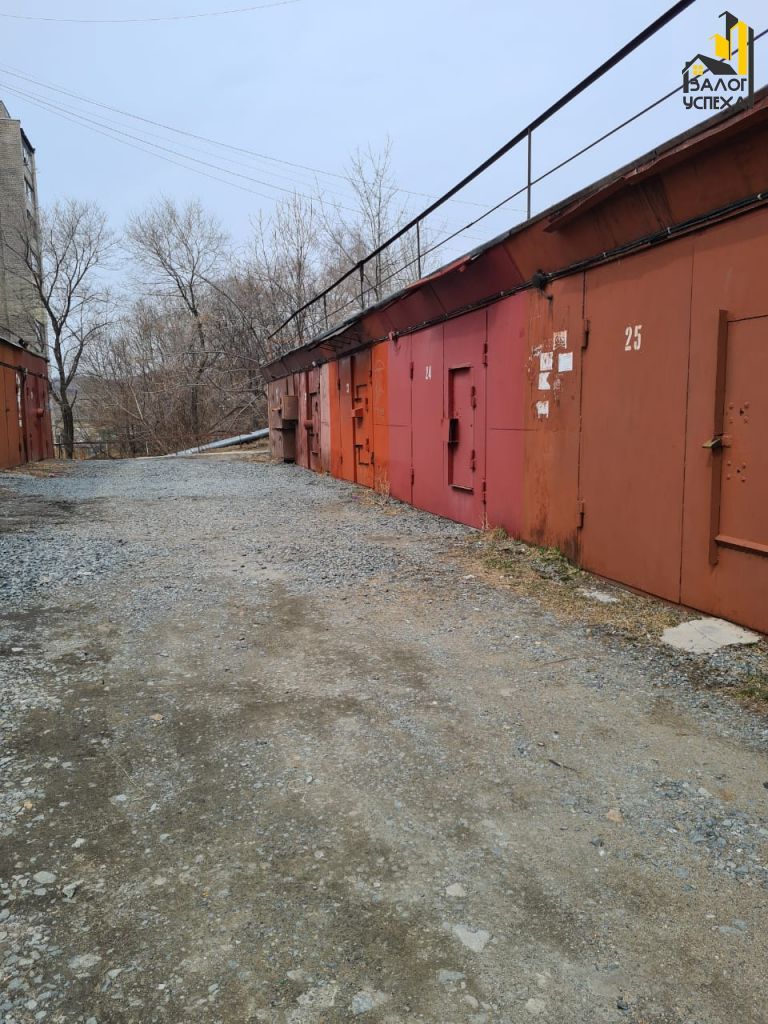 Продажа 4-комнатной квартиры, Находка, Дзержинского ул,  3а