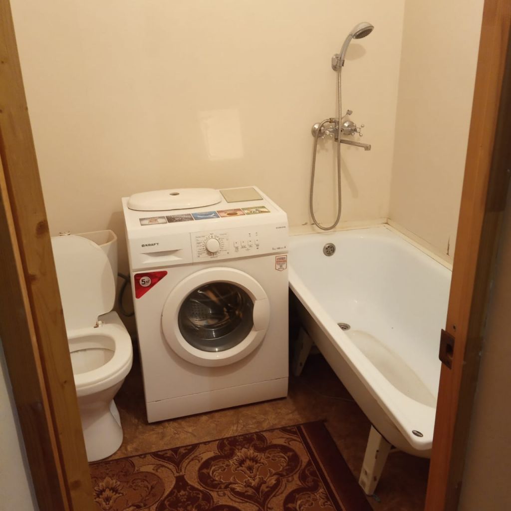 Продажа 2-комнатной квартиры, Батайск, Авиационная ул,  8