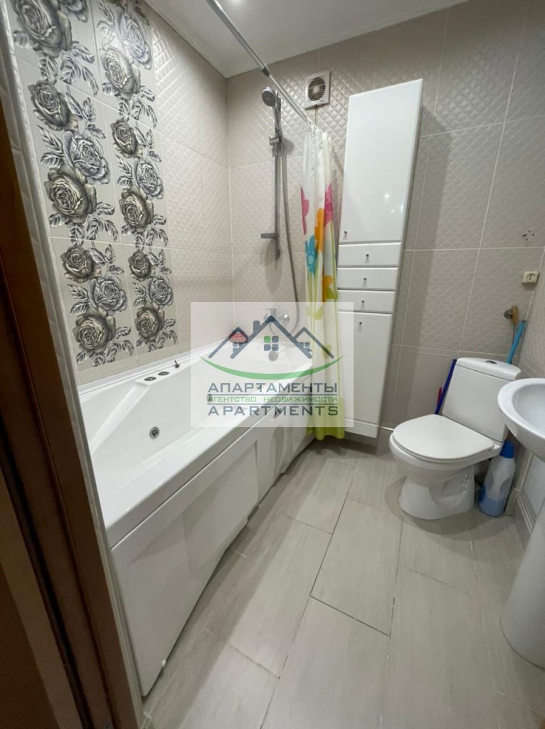 Продажа 1-комнатной квартиры, Ессентуки, Орджоникидзе ул,  81к3