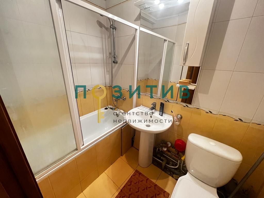 Продажа 4-комнатной квартиры, Пятигорск, Адмиральского ул,  8к3