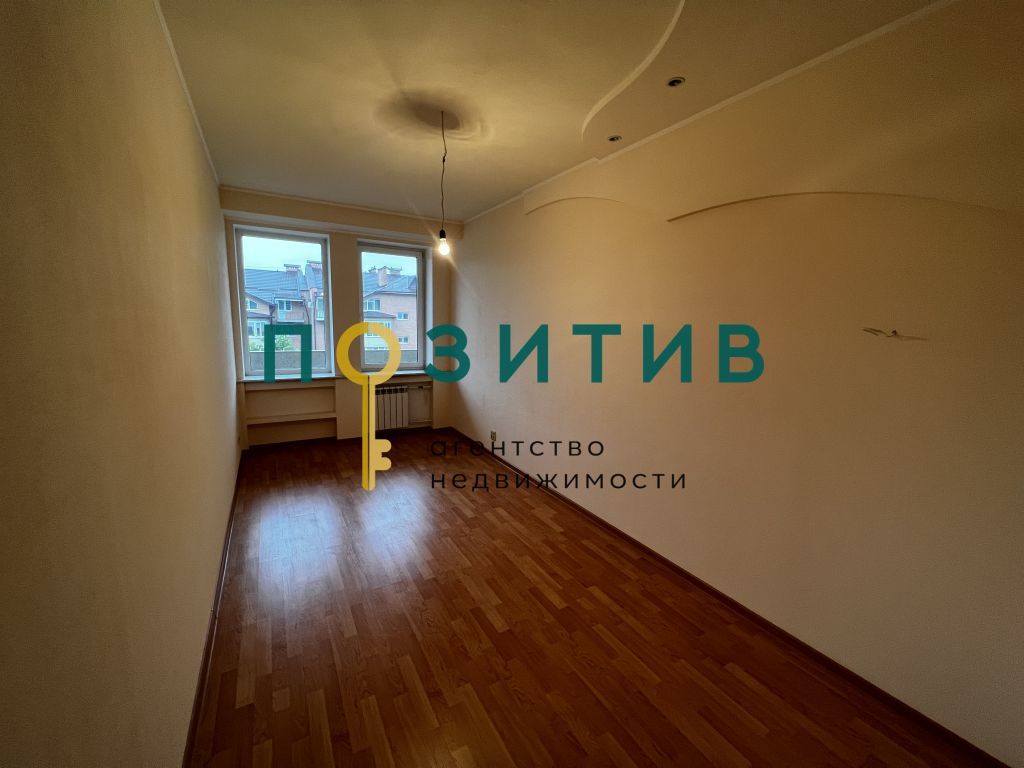 Продажа 4-комнатной квартиры, Пятигорск, Партизанская ул,  1б к2