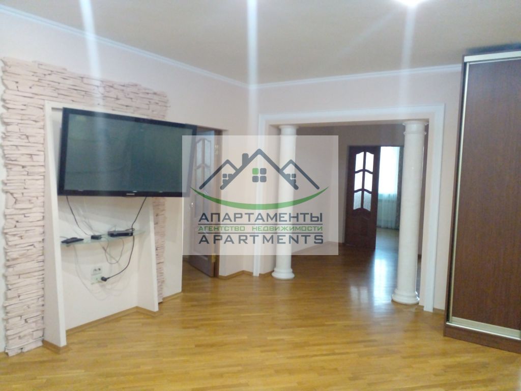 Продажа 4-комнатной квартиры, Ессентуки, Депутатская ул,  3