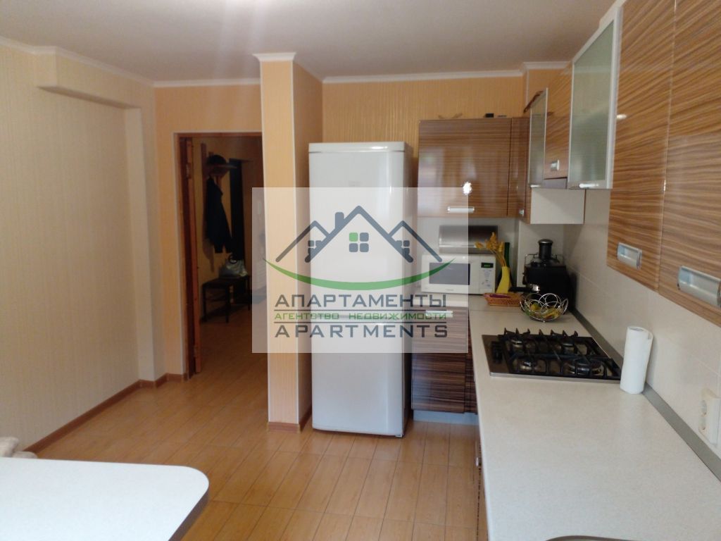 Продажа 3-комнатной квартиры, Ессентуки, Маяковского ул,  16