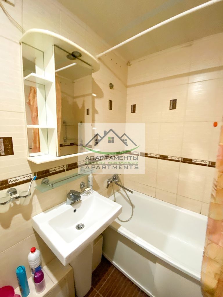 Продажа 2-комнатной квартиры, Пятигорск, Калинина пр-кт,  2к3