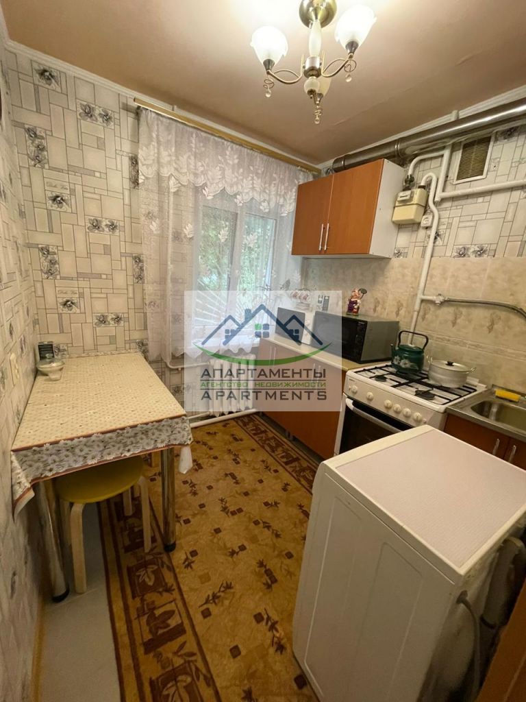 Продажа 2-комнатной квартиры, Ессентуки, Октябрьская ул,  443