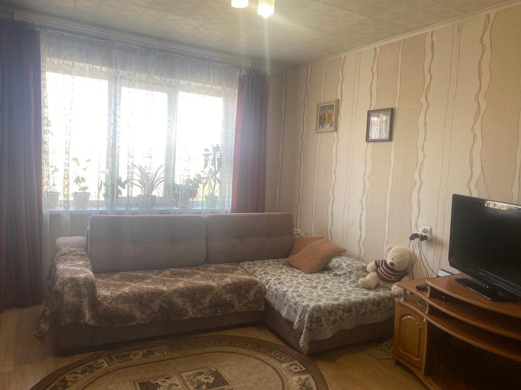 Продажа 3-комнатной квартиры, Кардымово, каменка,  15