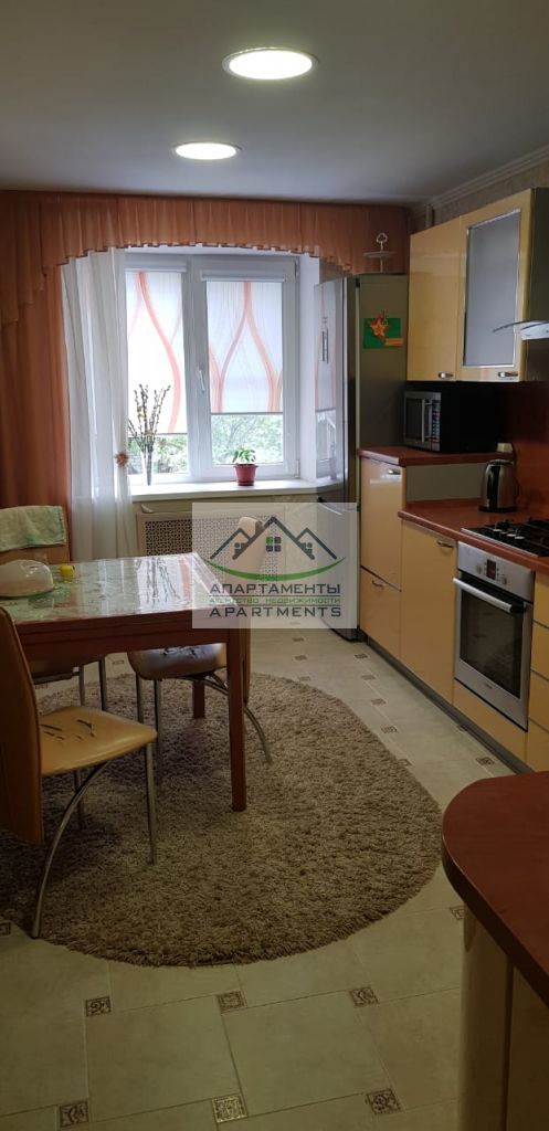 Продажа 3-комнатной квартиры, Ессентуки, Буачидзе ул,  4