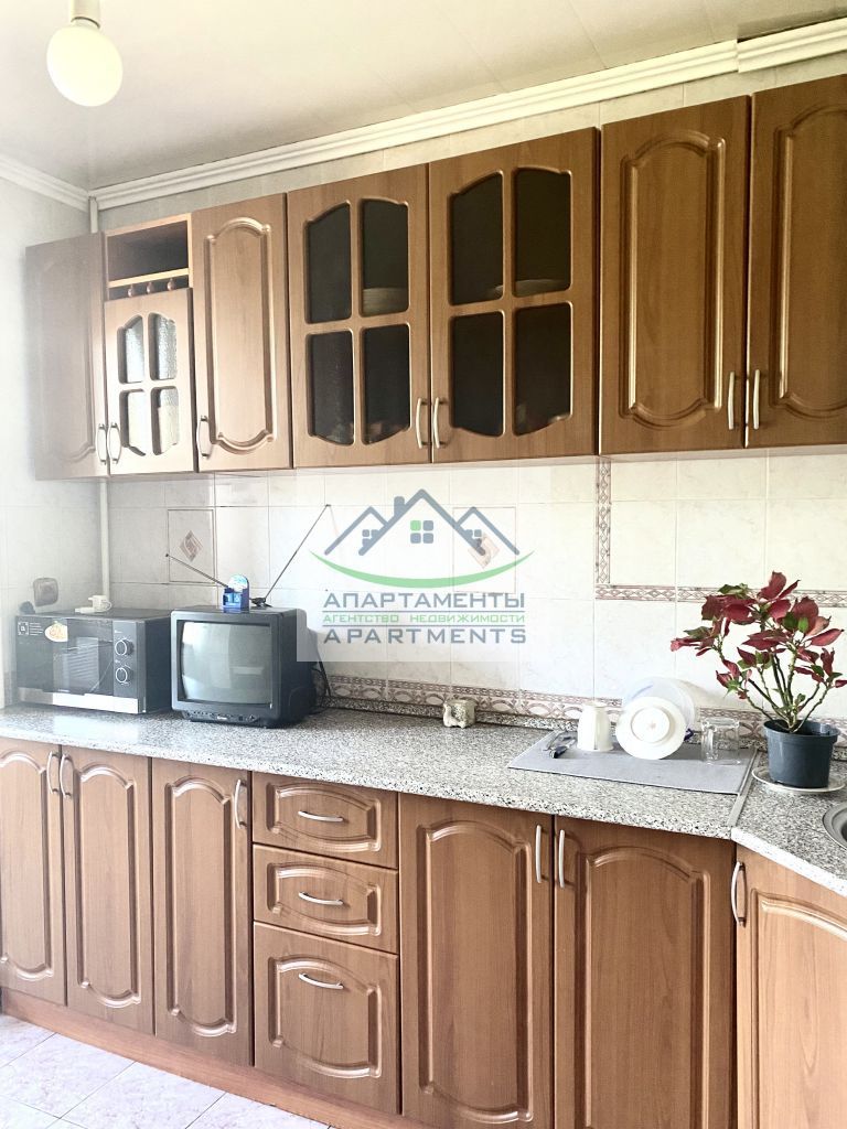 Продажа 1-комнатной квартиры, Пятигорск, Калинина пр-кт,  2к1