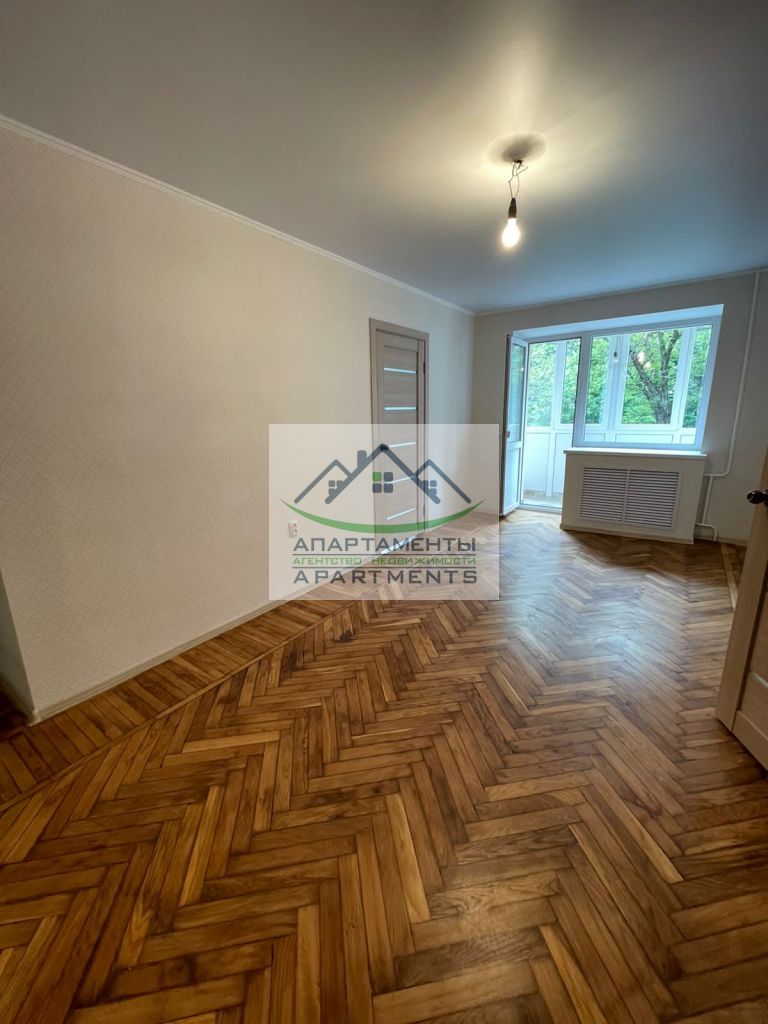 Продажа 3-комнатной квартиры, Ессентуки, Октябрьская ул,  436