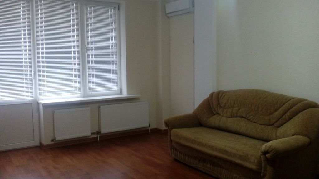 Продажа 1-комнатной квартиры, Азов, Украинская ул,  12