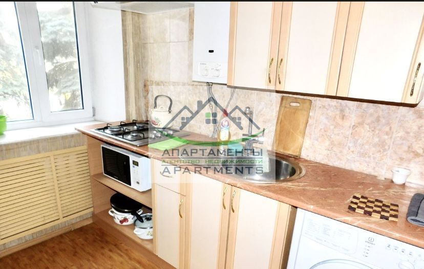 Продажа 1-комнатной квартиры, Пятигорск, Ленина пл,  8