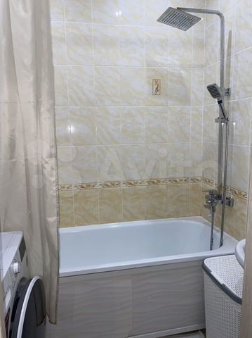 Продажа 2-комнатной квартиры, Ставрополь, Октябрьская ул,  198