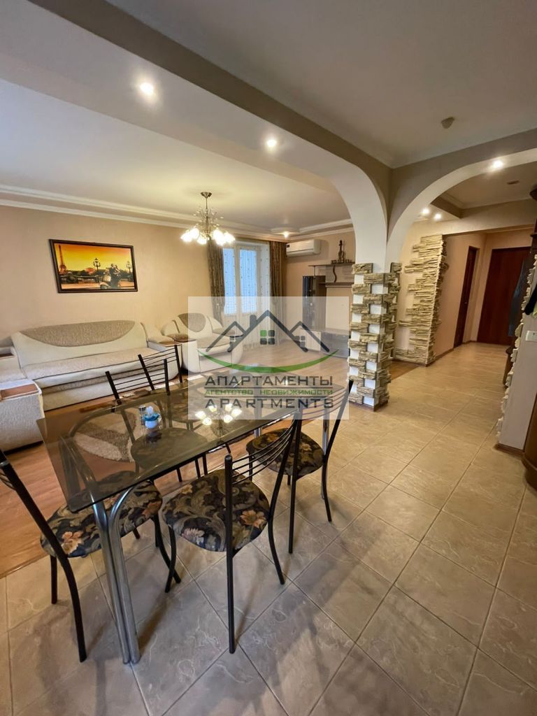 Продажа 3-комнатной квартиры, Ессентуки, Октябрьская ул,  456