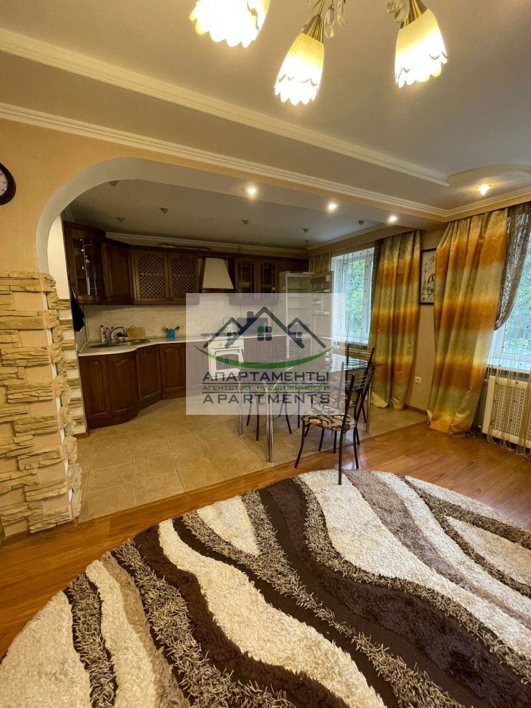 Продажа 3-комнатной квартиры, Ессентуки, Октябрьская ул,  456